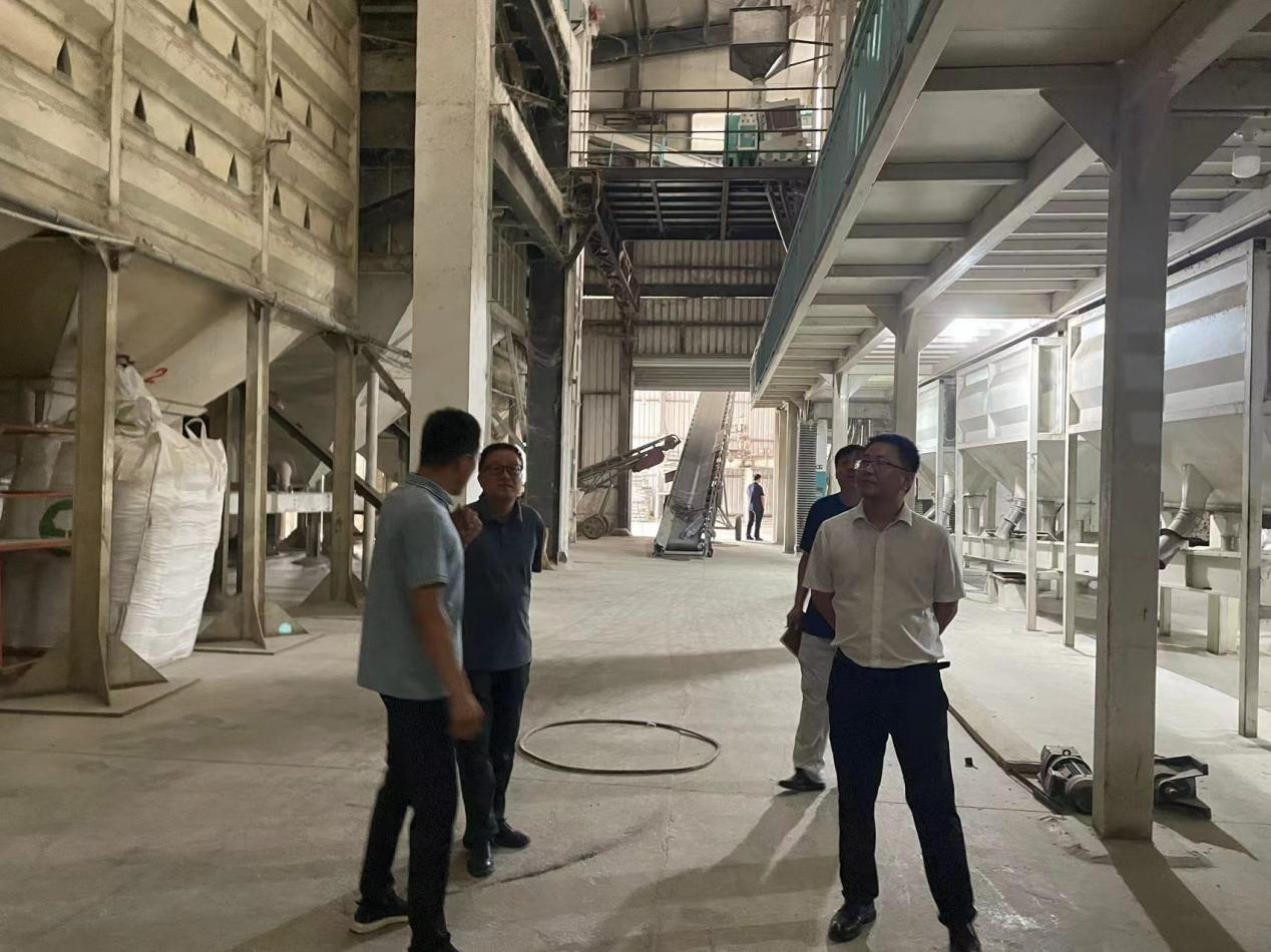 集團公司領導赴潁上縣、潘集區(qū)考察大米及油脂加工廠